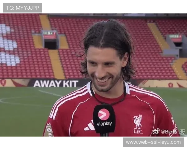 索博斯洛伊顶压点射破门，利物浦绝杀功臣赛后落泪