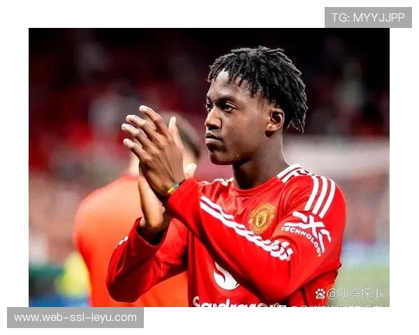 曼联今夏引援重点转向为梅努寻找中场搭档卡里克麾下20岁新星重获新生 曼联今夏引援重点转向为梅努寻找中场搭档卡里克麾下20岁新星重获新生