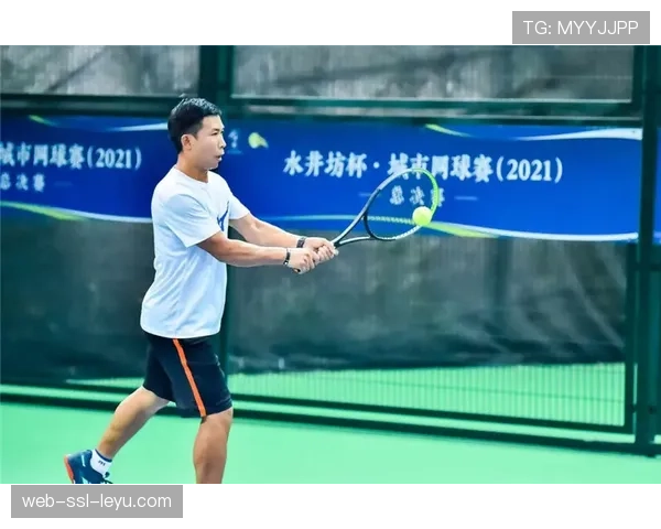 国际网球大师赛嘉兴站243名爱好者聚首南湖畔，覆盖六个年龄组别